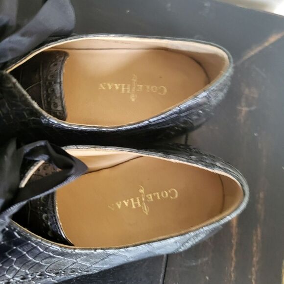 Cole Haan Woman Breslyn Oxford Grey Metallic Croc Embossed SIZE 7B - Picture 3 of 9